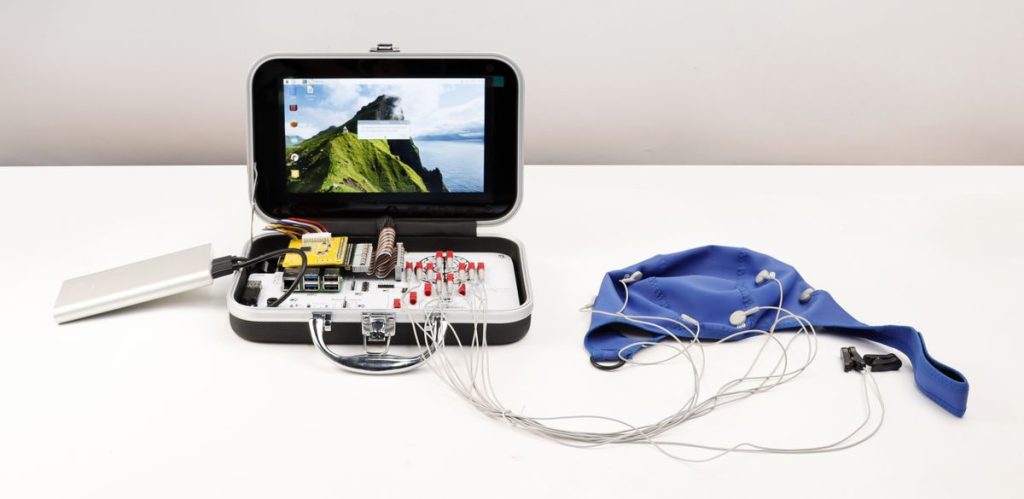 Revolutionizing Neuroscience: The Compact PiEEG 'Bio Lab' Fueled by Raspberry Pi!