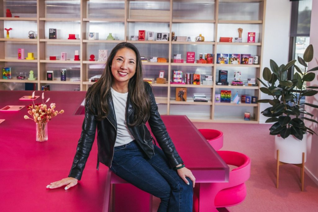 Tinder's Leadership Shakeup: CEO Set to Depart This July